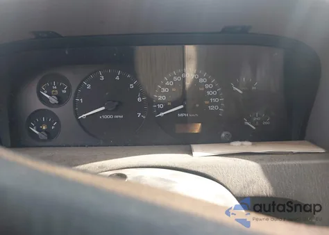 2002 Jeep Grand Cherokee Laredo z USA, uszkodzony, nr VIN 1J4GX48S72C255036